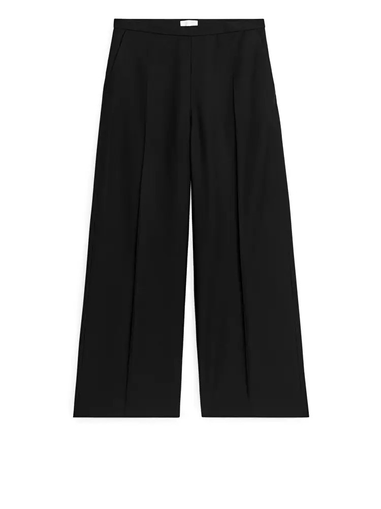 Fluid Wide-Leg Trousers - Black - ARKET PL | ARKET (US&UK)