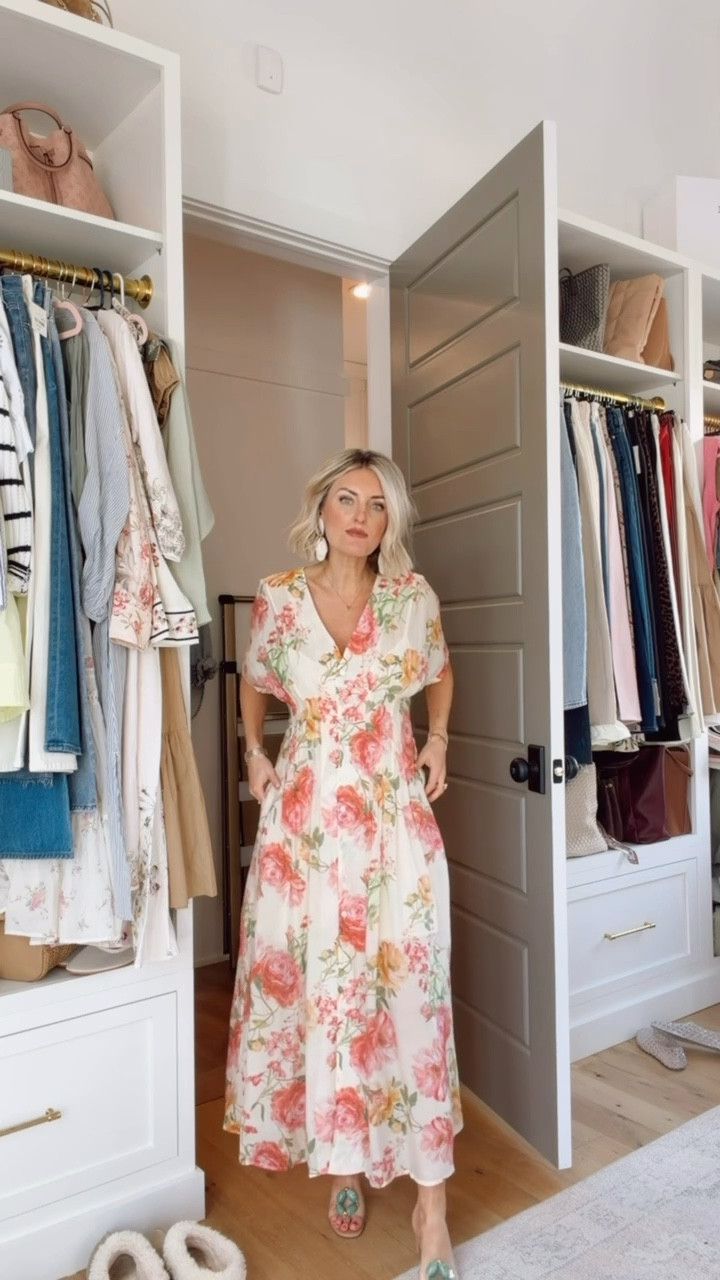 This floral maxi dress is perfect for spring family photos & Easter! You can get it 20% off today with code LOVERLY20 👏🏼 I’m wearing an XS, but it does run a little big in the top!

Loverly Grey, Anthropologie sale, spring dress, floral dress, family photos dress, Easter dresss

#LTKSaleAlert #LTKSeasonal