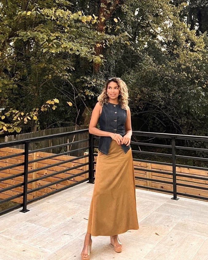 One of my favorite outfits from this week. We have cool days, we have warm days. So on a warm day… 💙🤎 

#LTKFindsUnder50 #LTKOver40 #LTKShoeCrush