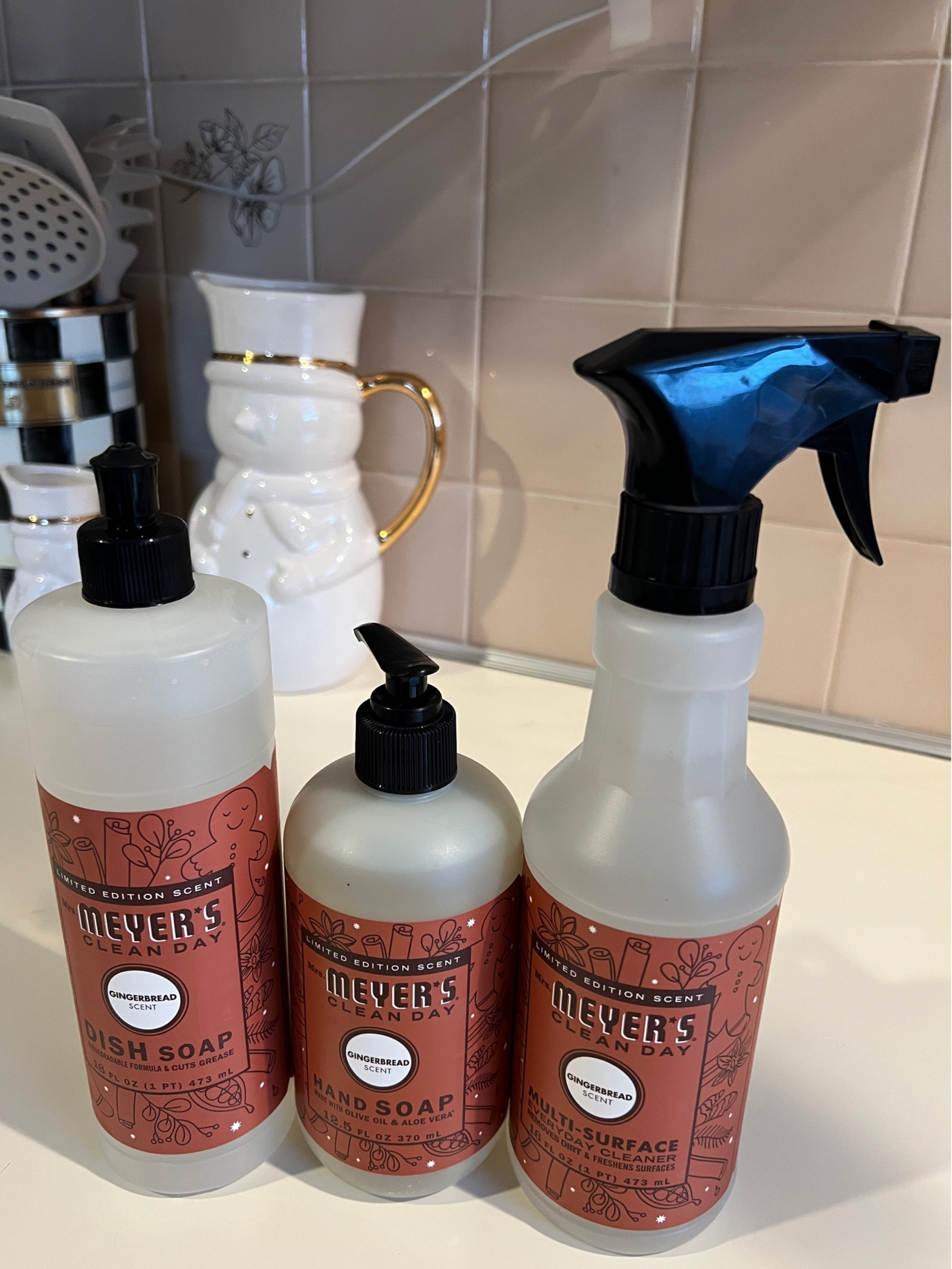 Make your home smell like Christmas with the gingerbread scent from Mrs. Meyers #cleaning #cleaningproducts #newyearcleaning 

#LTKSeasonal #LTKHoliday #LTKHome