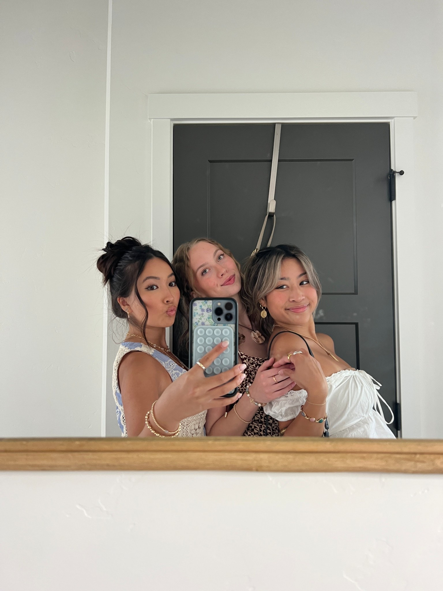 aren’t mirror selfies just too fun??

#LTKStyleTip #LTKSummerEdit #LTKBeauty