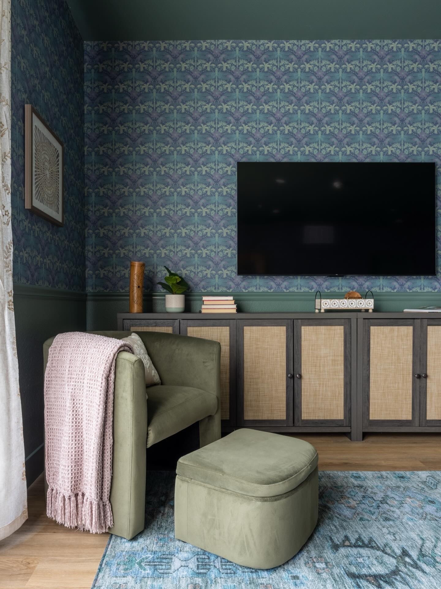 Moody blues, layered textures, and a cozy corner you never want to leave ✨
.
Photo @stillhauscreative 
.
#livingroomdesign #austindesigner #austintexas
