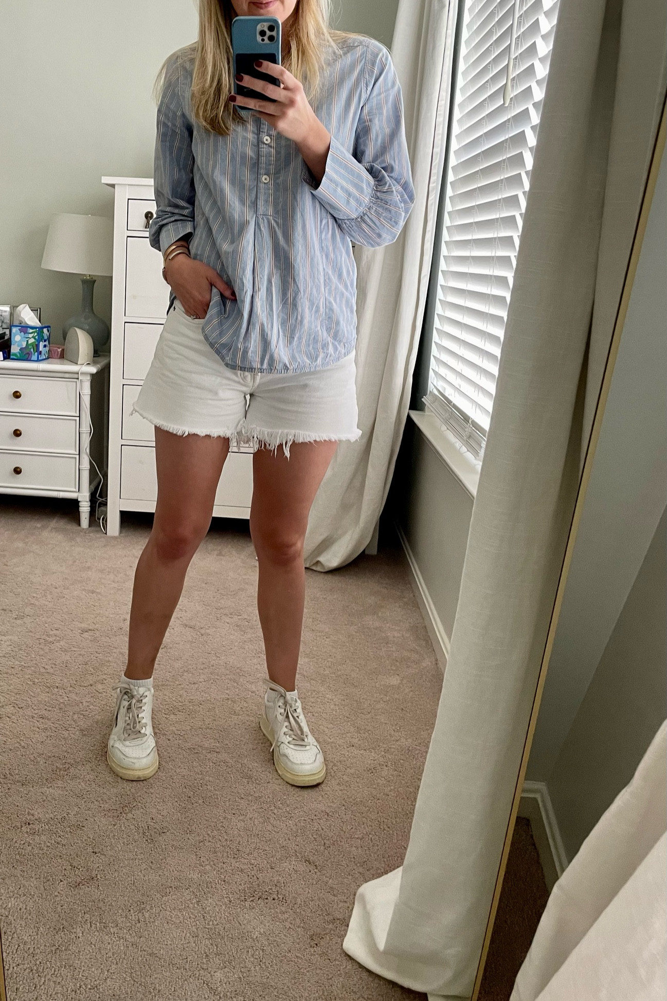 Longer sleeves on top and shorts on the bottom is one of my favorite proportions. I also probably wear this outfit once a week, no lie. It is that good. 

#agolde #momuniform #wfh #tuckernuck #tuckernucking #findthefun 

#LTKSeasonal