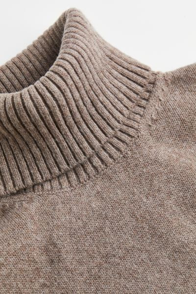 Oversized Turtleneck Sweater | H&M (US + CA)