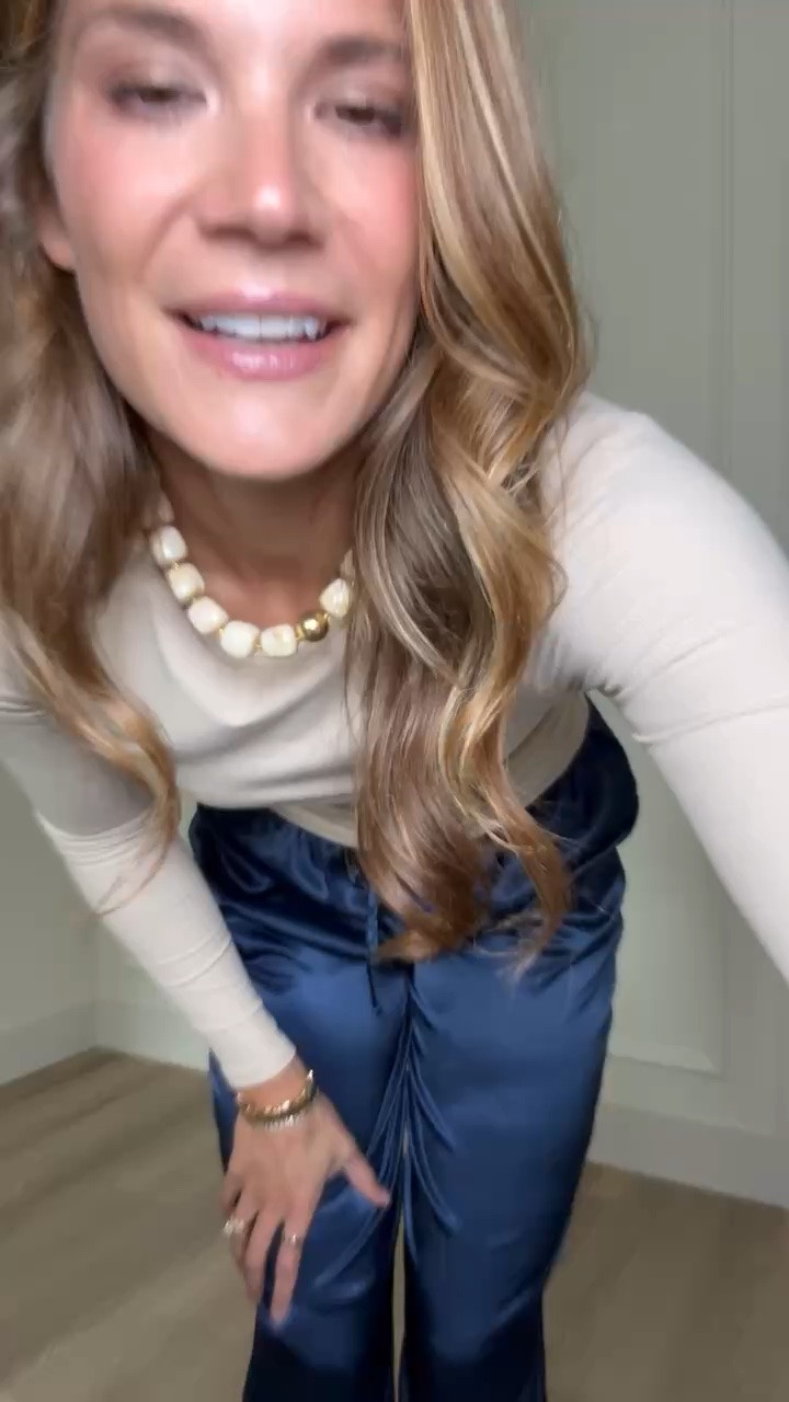 These satin pants are such a fun switch from denim. The navy color and relaxed drawstring waist make them easy to style with a simple long sleeve top now and a sweater later.

M tall

Satin pants, Navy pants, Drawstring pants, Fall outfit, Casual chic, Tall girl style, Long sleeve top, Transitional outfit, Everyday style, StangandCo

#LTKootd #LTKTall #LTKSeasonal
