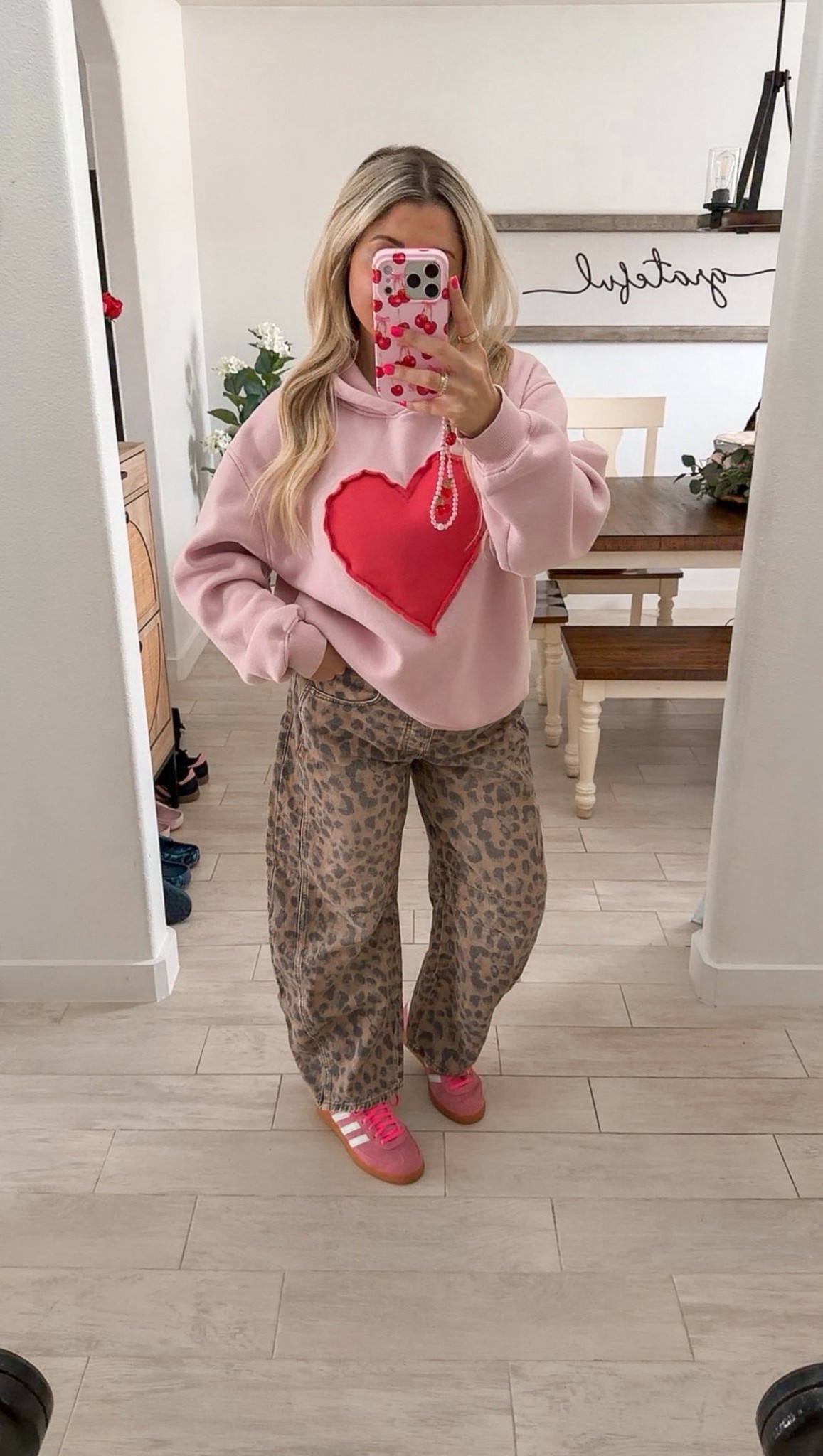 OOTD 
M hoodie
Leopard barrel jeans 26
Pink Nike Dunks 

#LTKootd #LTKValentine