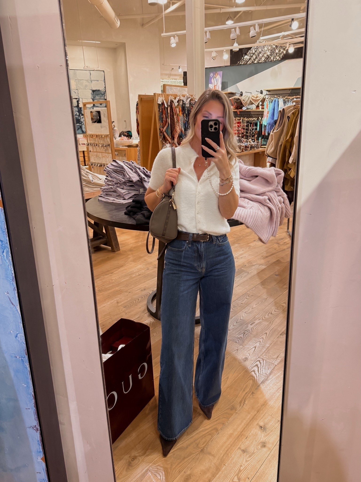 Anthro outfit inspo!!

XS sweater / 25 regular jeans ❤️

Anthro, anthro outfit, anthro outfit inspo, cardigan outfit, jeans outfit, fav jeans, Almostreadyblog, Amanda west

#LTKWorkwear #LTKSeasonal #LTKmomlife