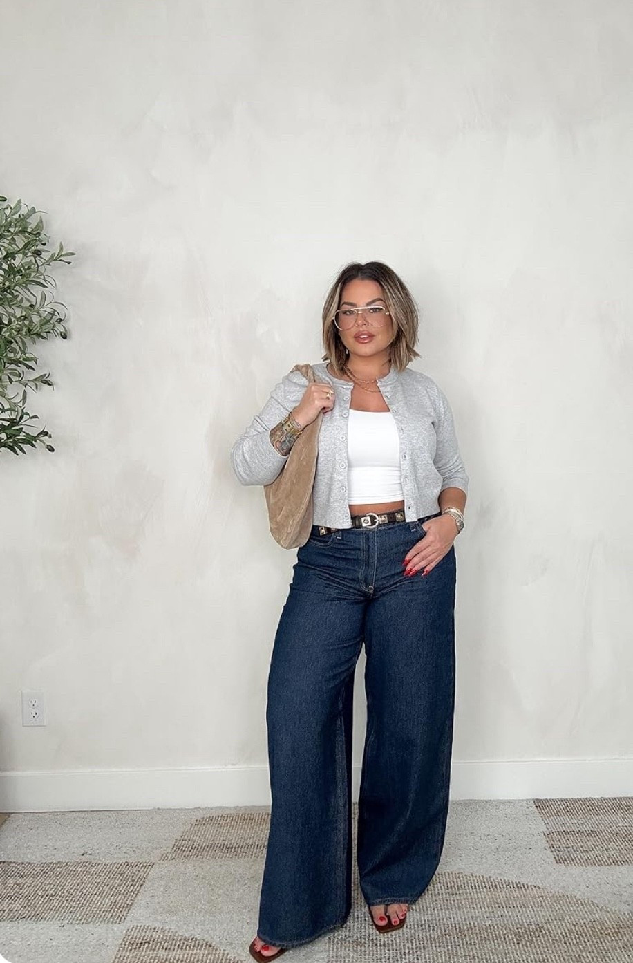 Tank L
Cardigan L
Jeans 31 tall


#LTKStyle #LTKFinds #LTKCurves #LTKFashion 
#MidsizeOutfit #CurvyStyle #NeutralOutfit #EverydayChic #MinimalStyle
#GreyCardigan #ClassicBasics #DarkDenim #WideLegJeans #EffortlessStyle
#CapsuleWardrobe #TimelessStyle #ElevatedCasual #StreetStyleWomen
#FallStyle #WinterNeutrals #ModernClassic #ChicBasics

#LTKMidsize #LTKSeasonal