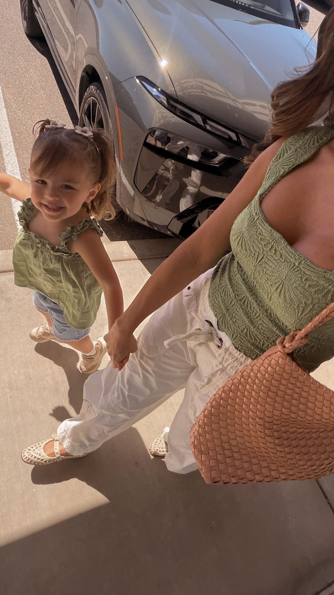 Old navy, toddler mom, green 

#LTKgrwm #LTKdayinmylife #LTKmomlife