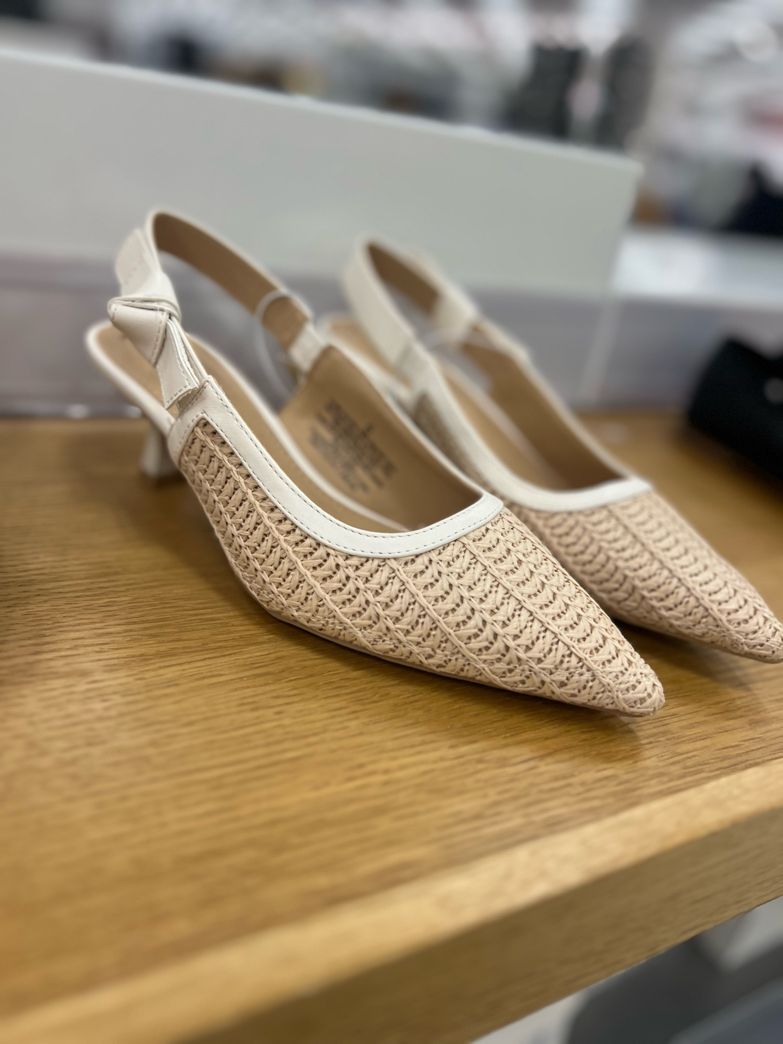  ✨Tap the bell and ❤️ for over 40 fashion, midlife style, midsize fashion and luxury looks for less. 

Target spring new arrivals, spring shoes, sandals, rhinestone, raffia

👑"Helping you look good, feel good!" - Lindsey Denver


Flip-flops Strappy sandals Wedge sandals Gladiator sandals Platform sandals Espadrille sandals Slide sandals Slingback sandals Ankle strap sandals Thong sandals T-strap sandals Lace-up sandals Chunky sandals Mule sandals Birkenstock sandals Jelly sandals Slip-on sandals Cork sandals Peep-toe sandals Metallic sandals Embellished sandals Flat sandals Heeled sandals Sport sandals Huarache sandals Striped sandals Beaded sandals Printed sandals Leather sandals Fringe sandals
 

Follow my shop @Over40andmidlife on the @shop.LTK app to shop this post and get my exclusive app-only content!

#liketkit 
@shop.ltk
https://liketk.it/554Bd

Follow my shop @Over40andmidlife on the @shop.LTK app to shop this post and get my exclusive app-only content!

#liketkit 
@shop.ltk
https://liketk.it/555Xm

Follow my shop @Over40andmidlife on the @shop.LTK app to shop this post and get my exclusive app-only content!

#liketkit #LTKOver40 #LTKFindsUnder50 #LTKShoeCrush
@shop.ltk
https://liketk.it/557f3