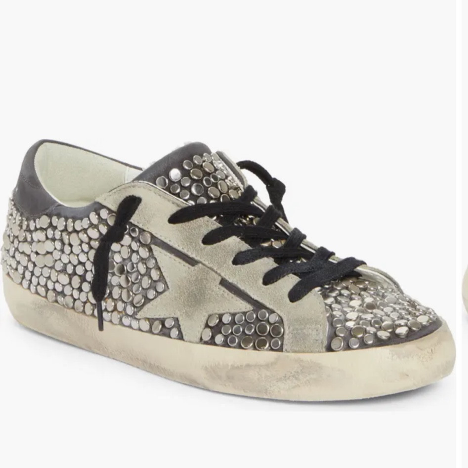 Gah 

#LTKHoliday #LTKStyleTip #LTKShoeCrush