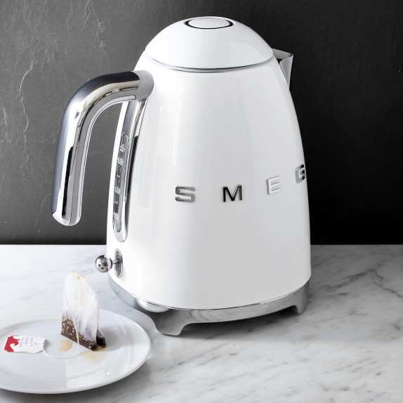 Smeg Electric Kettle 3D Logo, Pink | Williams-Sonoma