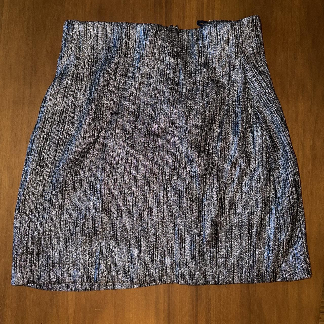 H & M Women's Skirt - Silver/Grey - 4 | Depop US