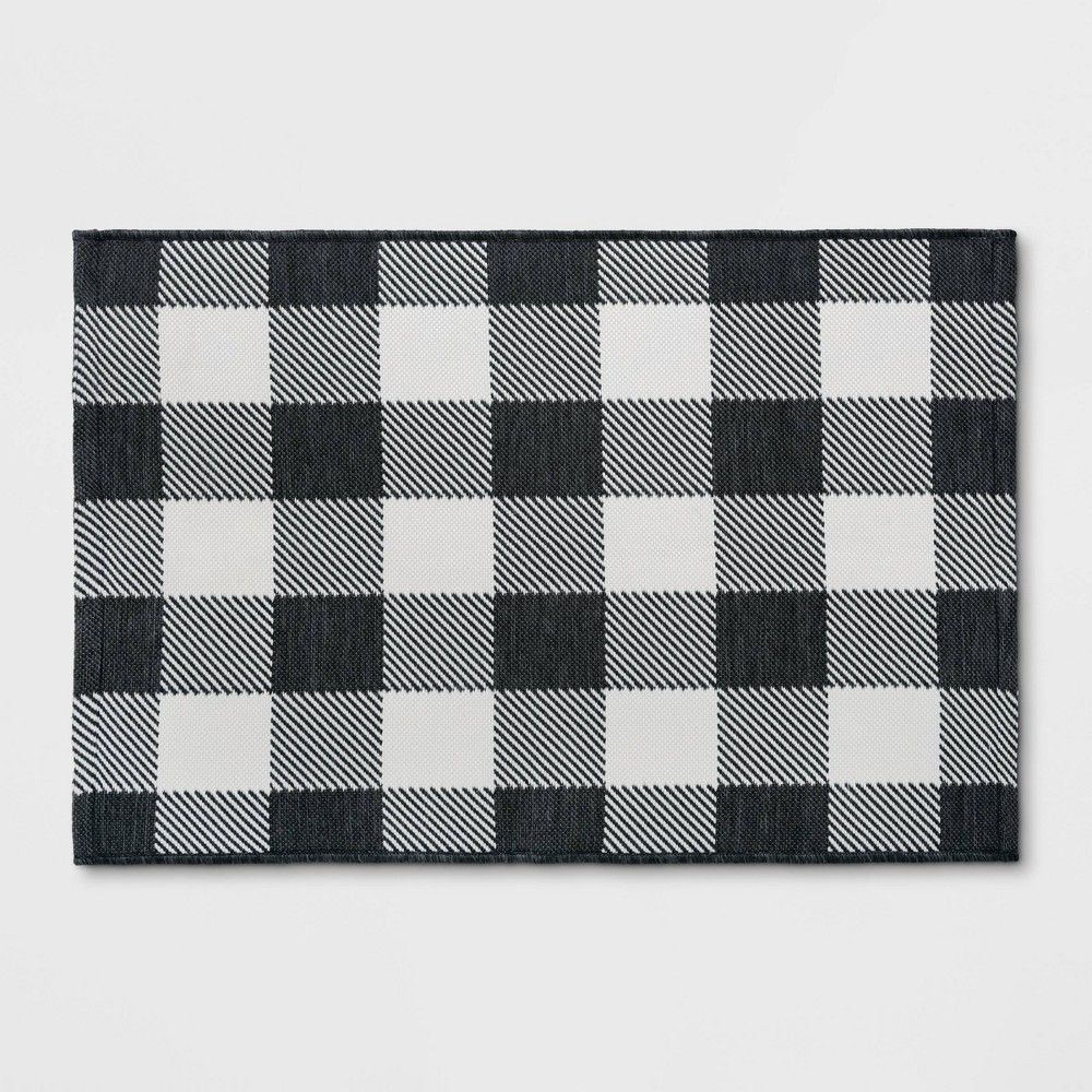 2'x3' Indoor/Outdoor Reversible Scatter Rug Black/White - Threshold™ | Target