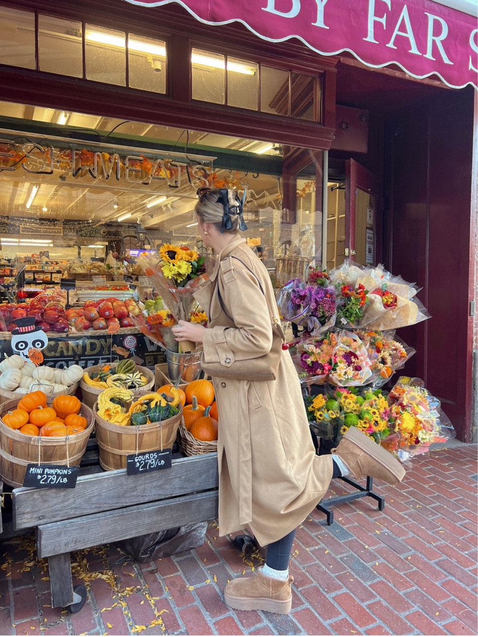 Neutral Trench Coat Outfit for Fall

Fall Fashion, Fall Outfit, Trench Coat, Neutral Style, Ugg Boots Outfit

#LTKShoeCrush #LTKSeasonal #LTKStyleTip