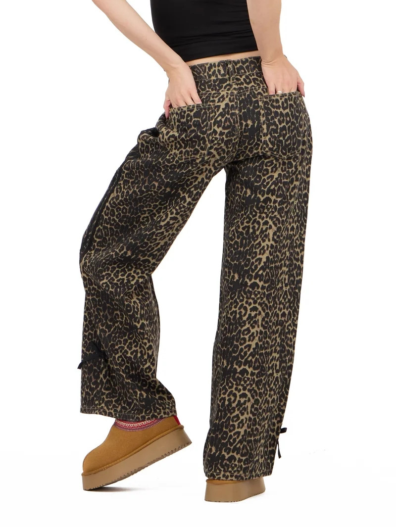 Forever 21 Women's Low Rise Baggy Fit Jeans with Side Stripes and Bow Accents, Sizes 0-14 | Walmart (US)