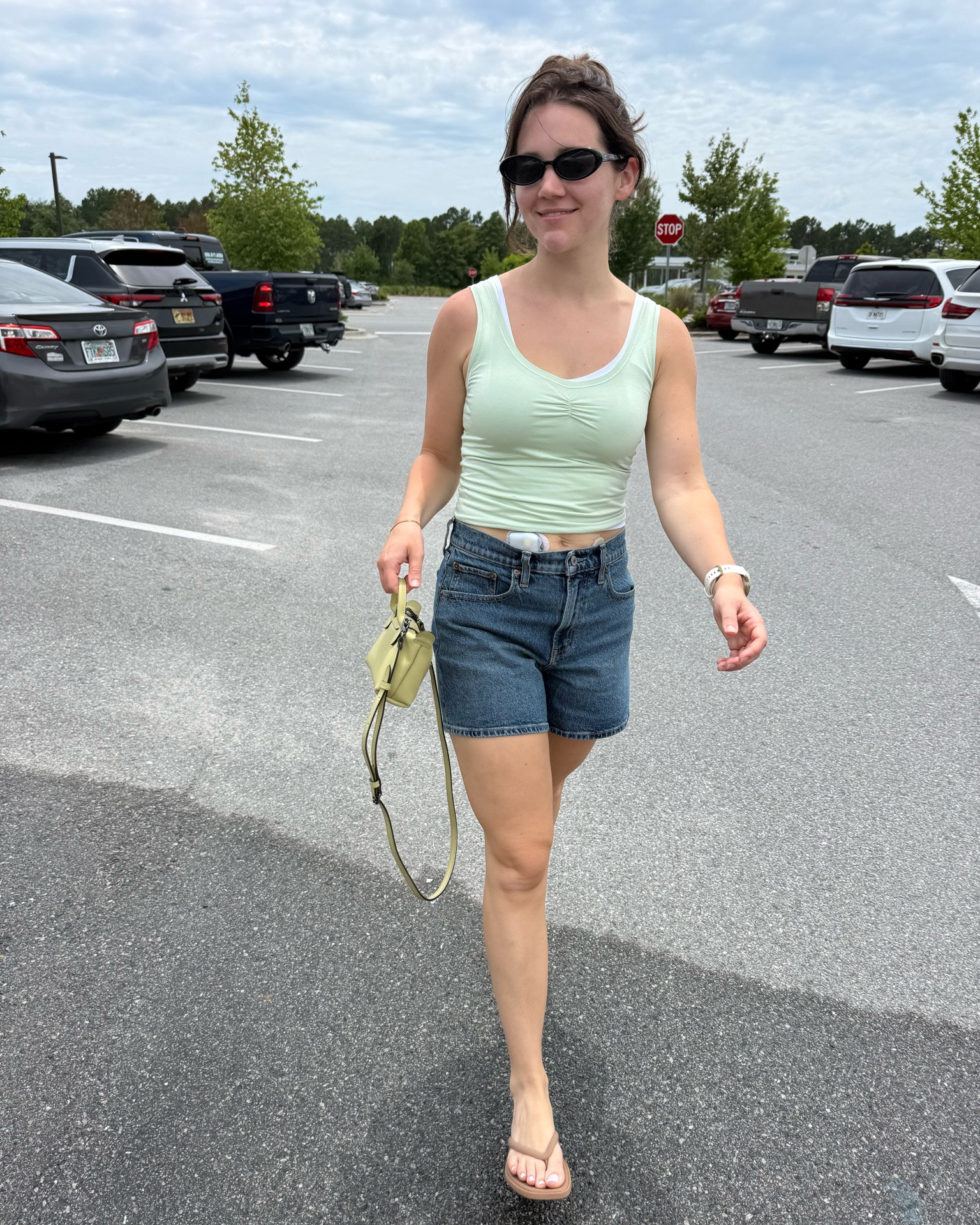 I layered these tanks bc they’re sooo thin and so it was still very “light” feeling even in the heat!! Love the layered looking. Wearing small

#LTKootd