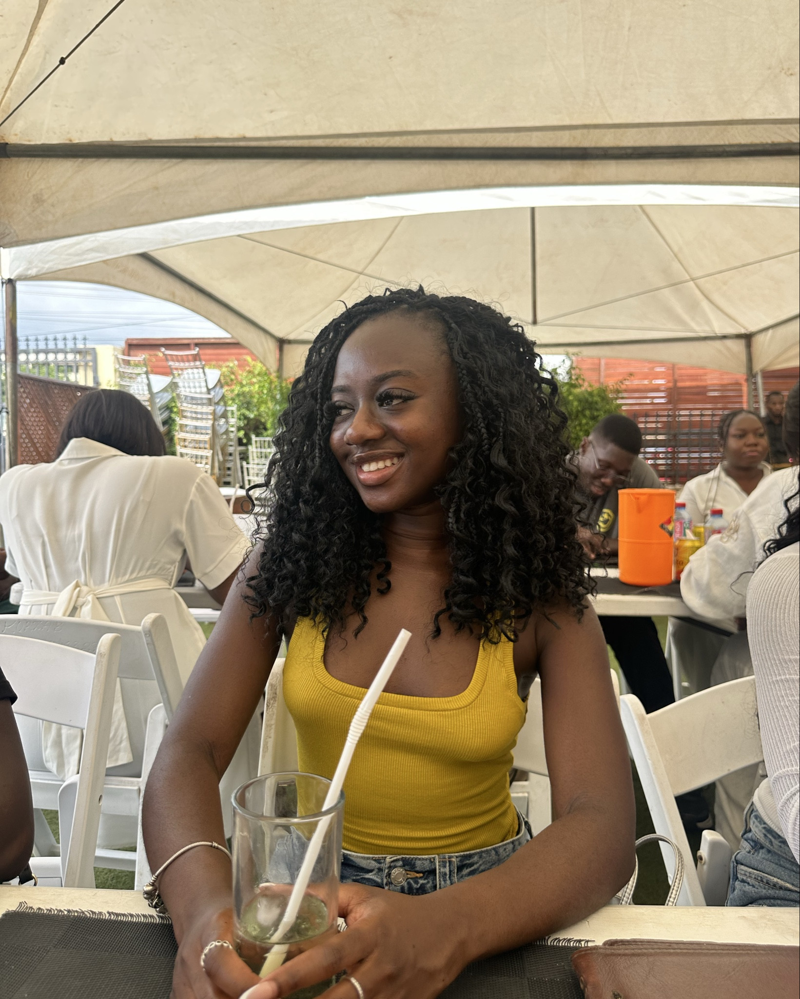 A pop of colour✨ #basics #holidaystaple #holidayfits #outfit 

#LTKtravel #LTKpetite