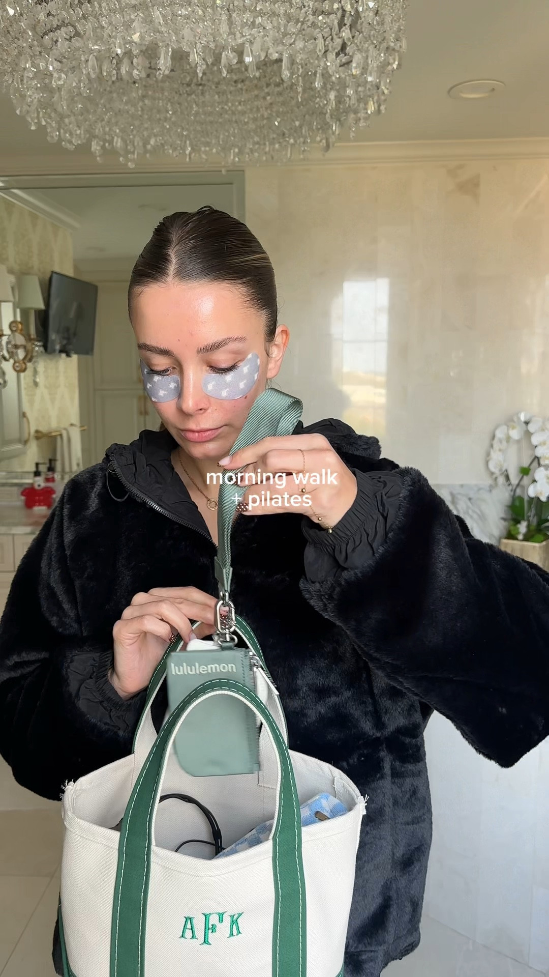 There is truly nothing more motivating than a fun new workout set + fleece and THESE PIECES from @lululemon are truly unreal !!! 

A full day of fits head to toe in my favorite :)

#lululemoncreator #AD

#LTKfitnessgoals #LTKootd #LTKCyberWeek