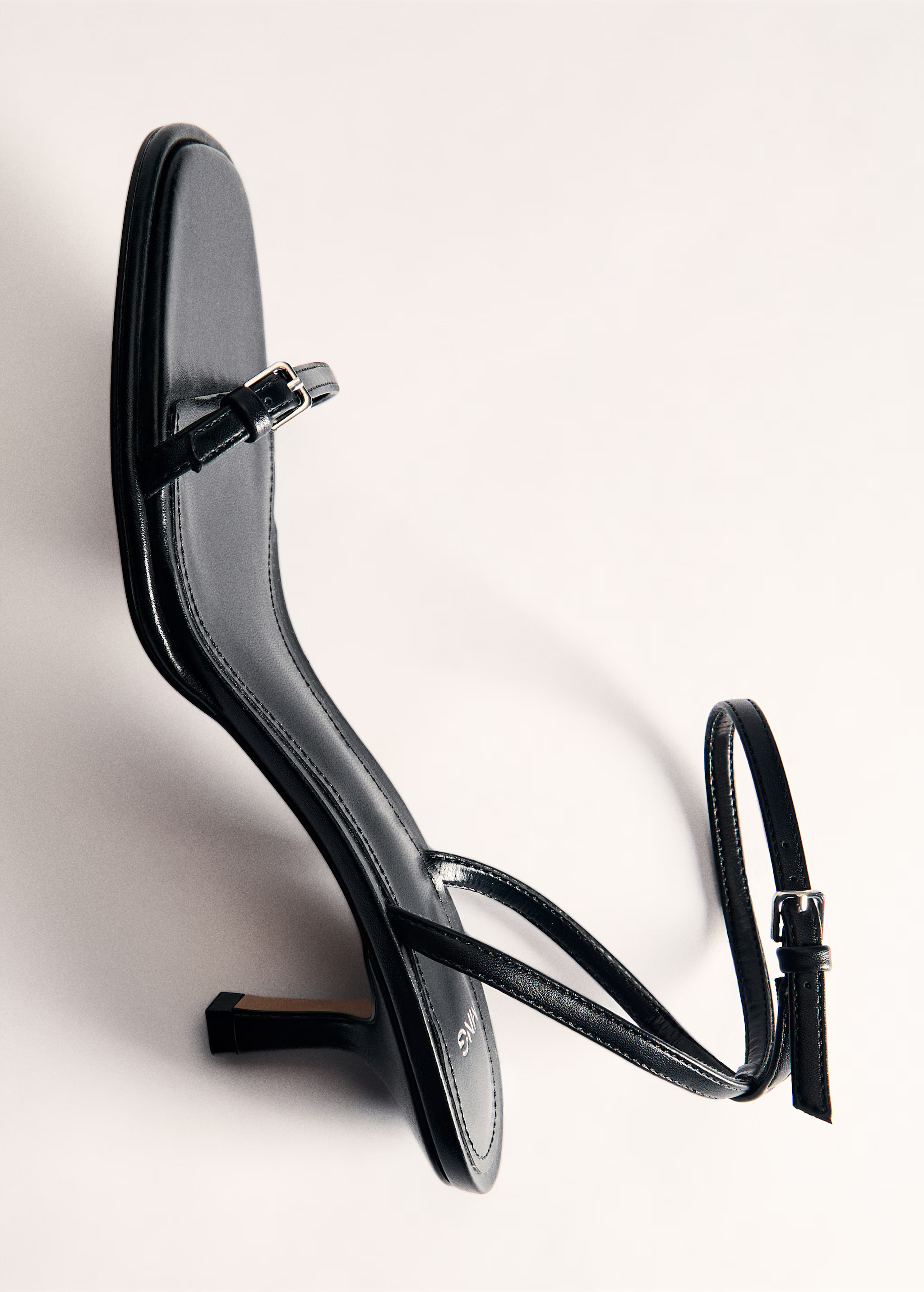 High-heeled sandals with buckles | MANGO (US)