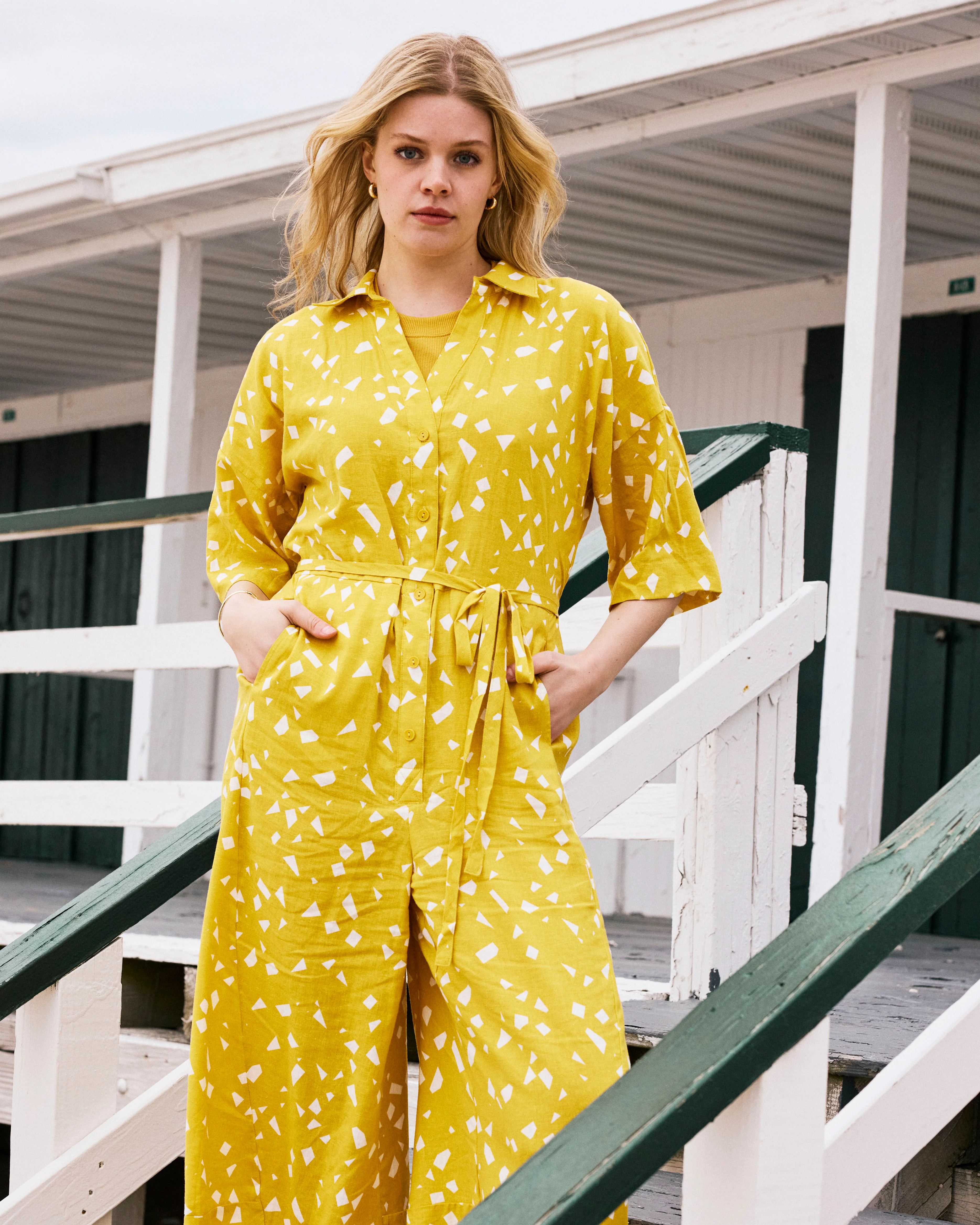 Maggie Barrel Leg Linen Blend Jumpsuit - Yellow Confetti Print | Universal Standard