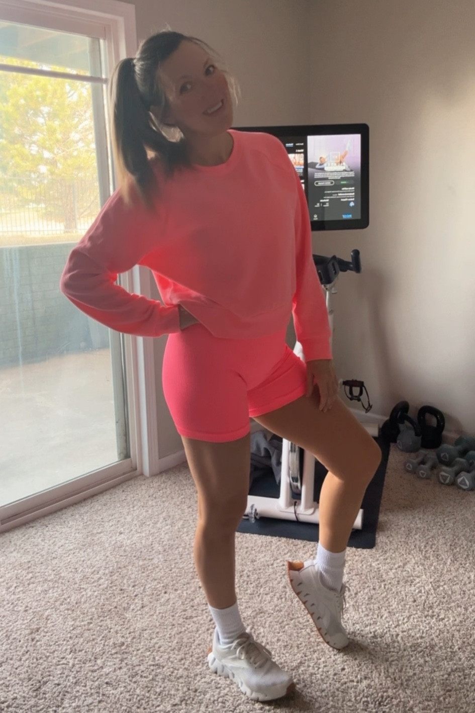 Lounge around or workout?

#LTKfindsunder50 #LTKstyletip #LTKfitness