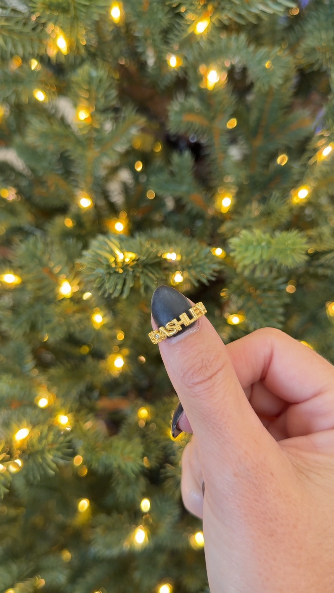 Baublebar has 25% off ALL custom Christmas gifts! If you are looking for something unique and thoughtful for the girl in your life, look no further!

Gift guide, gifts for her, unique gifts



#LTKHoliday #LTKCyberWeek #LTKGiftGuide