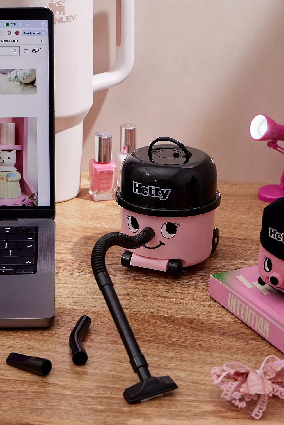 Hetty Hoover UO Exclusive Mini Vacuum Cleaner | Urban Outfitters UK