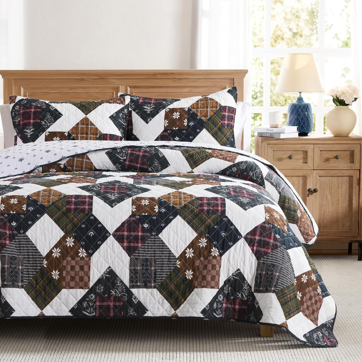 100% Cotton Reversible Patchwork Quilt,Queen Size, Brown&Navy | Amazon (US)