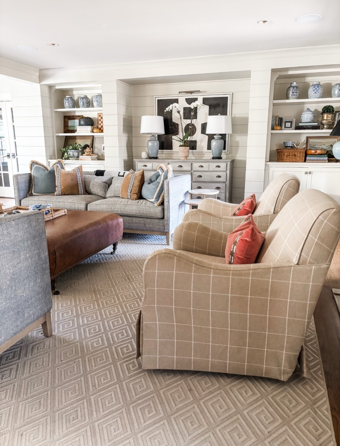 Living room sources. Linked what I could and similar! 💙🤎💙