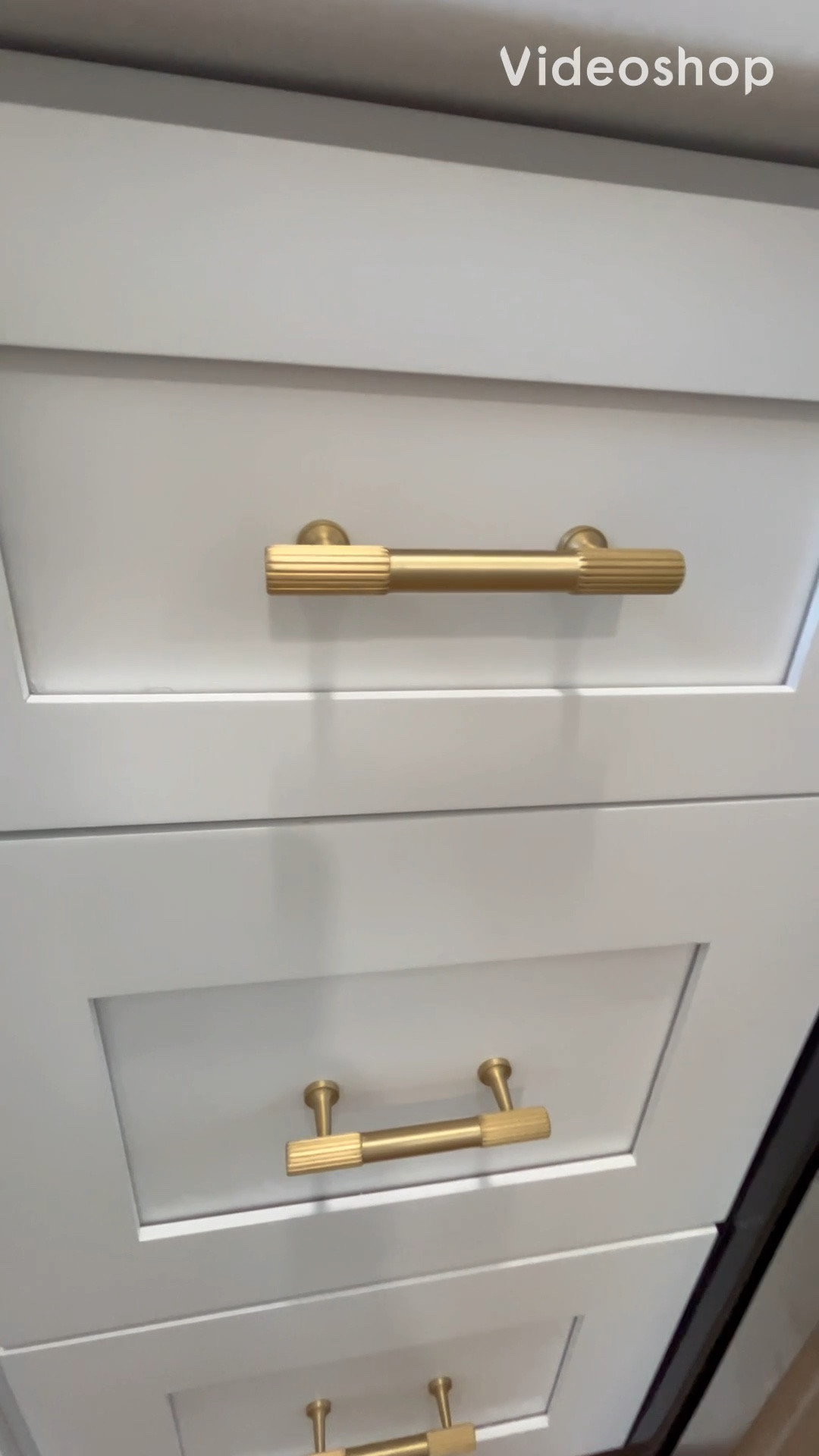 Love these brushed gold modern kitchen drawer cabinet handles with fluted detail!

Kitchen hardware, kitchen drawer pulls, kitchen knobs, kitchen drawer knobs, fluted gold Knob, fluted gold handle, Amazon cabinet hardware, gold cabinet hardware. Knobs, pulls, handles for kitchen cabinets. 

#amazon #founditonamazon

#LTKhome #LTKFind #LTKstyletip