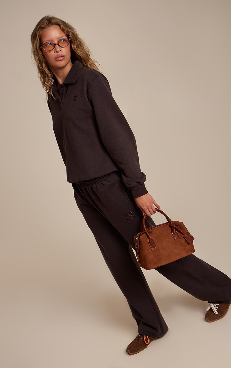 Chocolate Prettylittlething Straight Leg Sweatpants | PrettyLittleThing UK