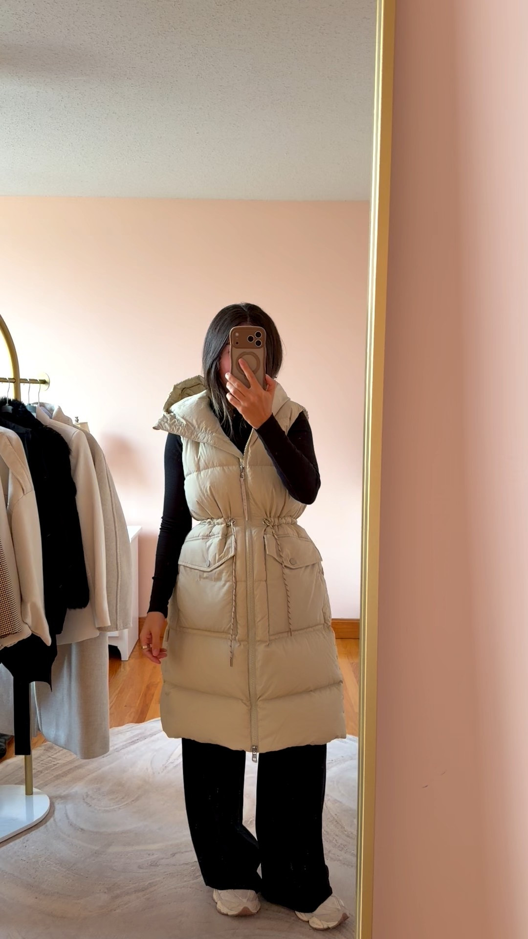 I’m obsessed with Varley! Everything I own from them is 100/10. I’m wearing size small in this puffer vest & it’s 30% off! 

#LTKSaleAlert #LTKPetite #LTKCyberWeek