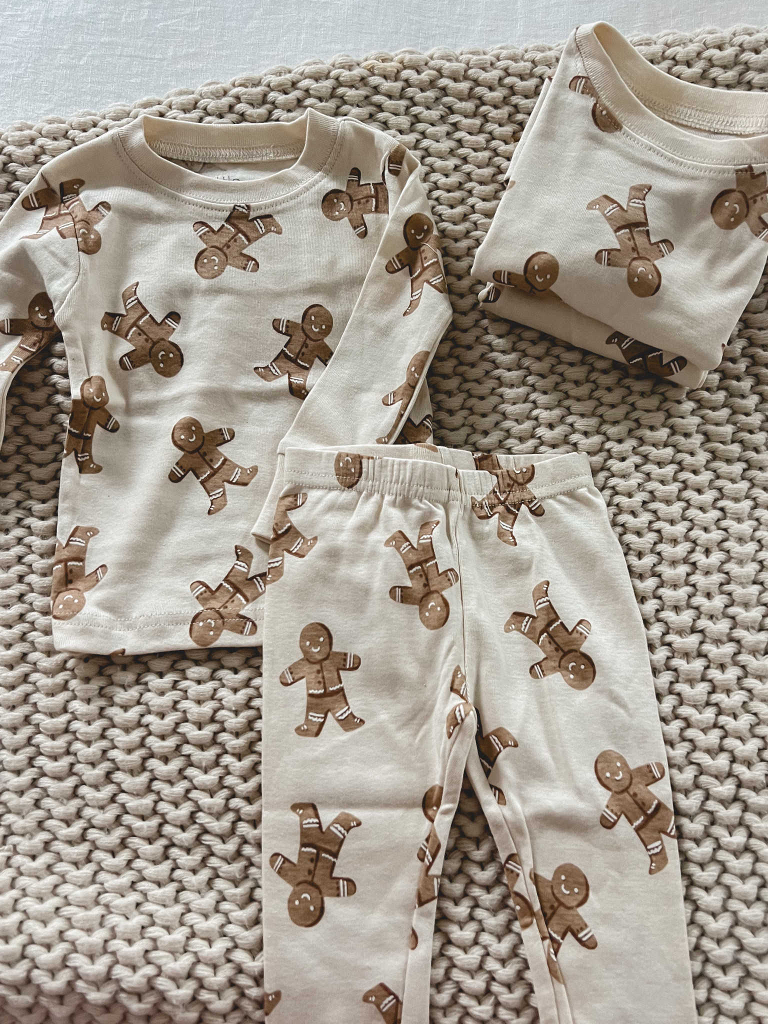 matching sibling gingerbread jammies 🤎

matching brother sister / christmas / holiday / outfits / pajamas / carters little planet

#LTKHoliday #LTKKids #LTKBaby