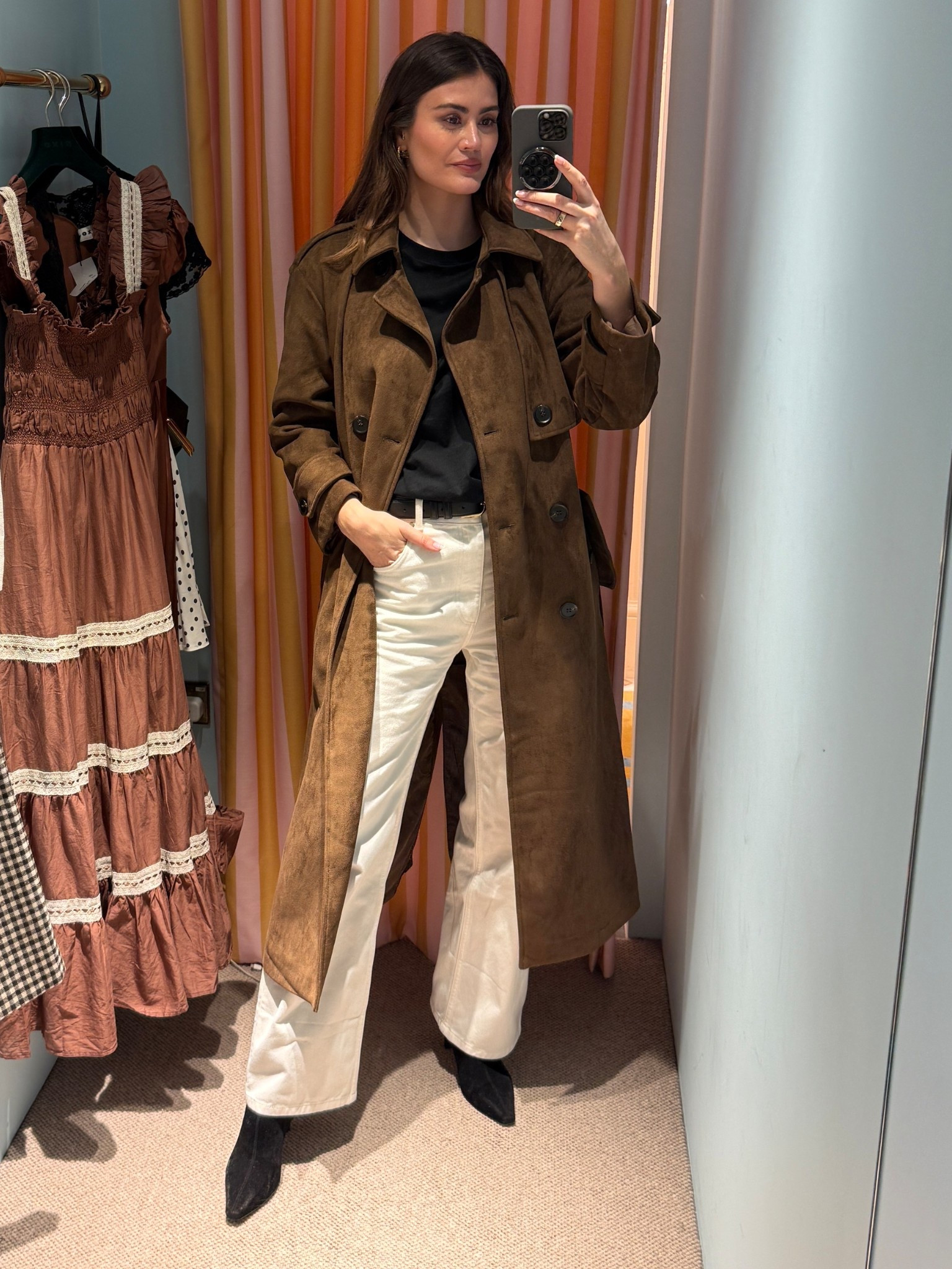 Spring outfit combo 
Neutrals, classic, timeless, white jeans, so suede jacket/ trench, comfy black boots, long sleeve black T-shirt which you will be seeing everywhere at the moment ￼

#LTKstyletip #LTKspring