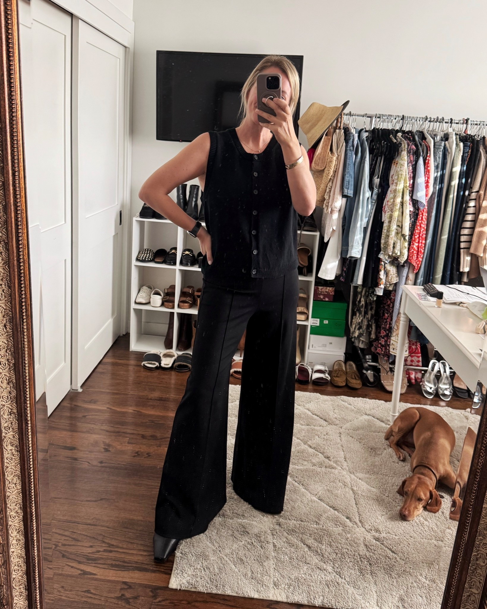 When in doubt 🖤 These pants from Ripley Rader are THE most flattering 

#LTKHoliday #LTKSeasonal