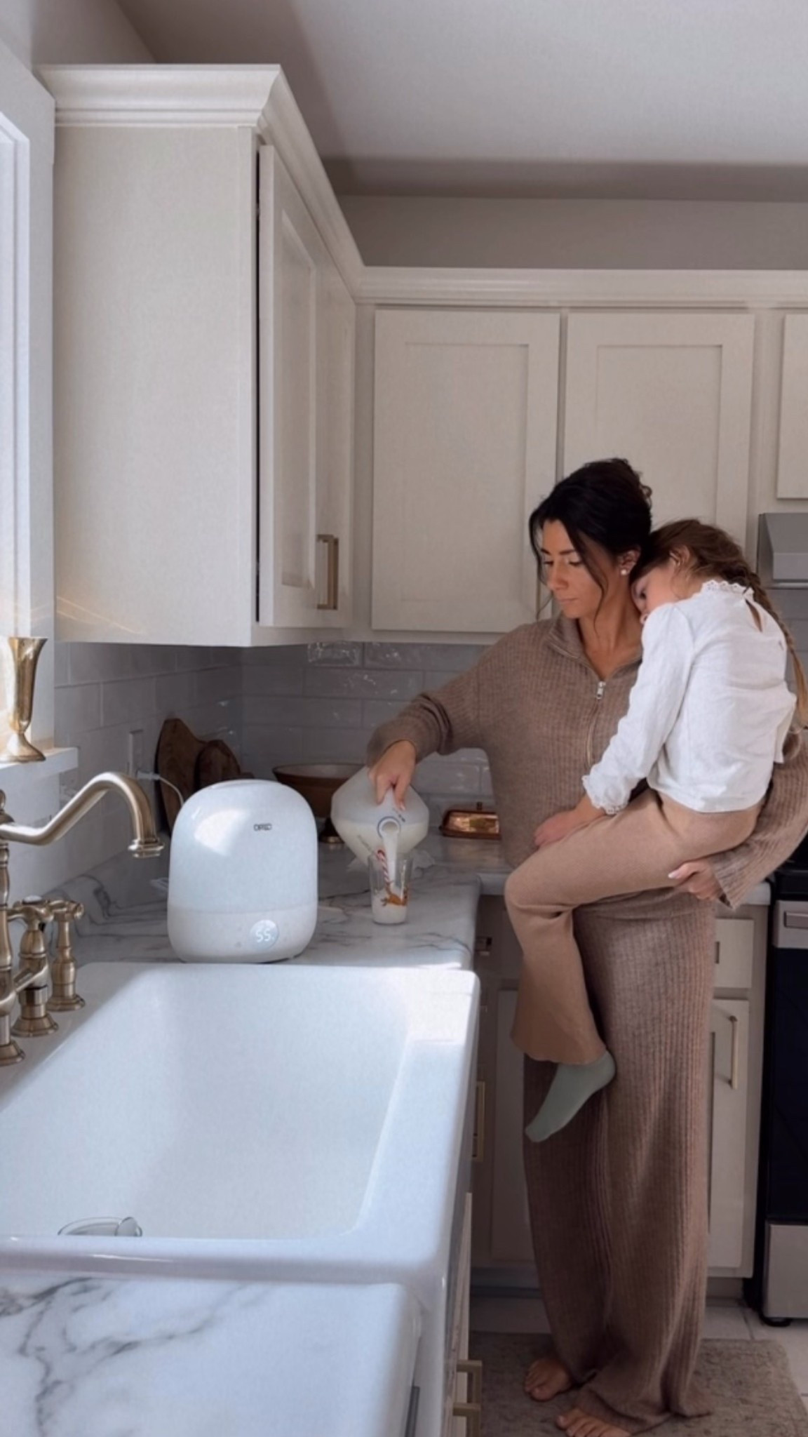 Easy mom outfits with zero thought that look like sweats but are cute 🫶🏼 this humidifier saving us!

Sweater set, brown sweats, ribbed sweatpants, half zip sweater, matching sets pair with snow boots or sneakers! 




#LTKHoliday #LTKmomlife #LTKdayinmylife