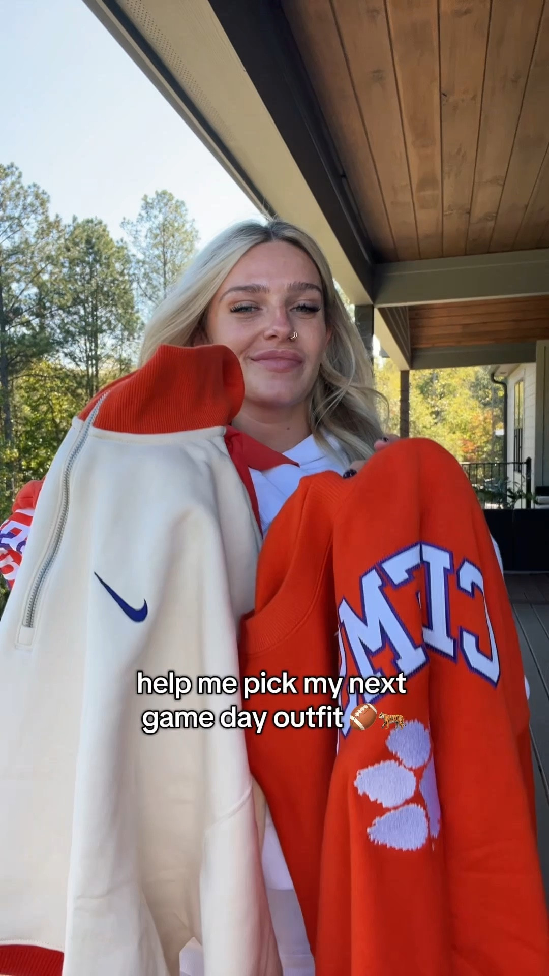 obsessed with all of these fall game day looks from @fanatics 😍😍😍 #fanatics #ad