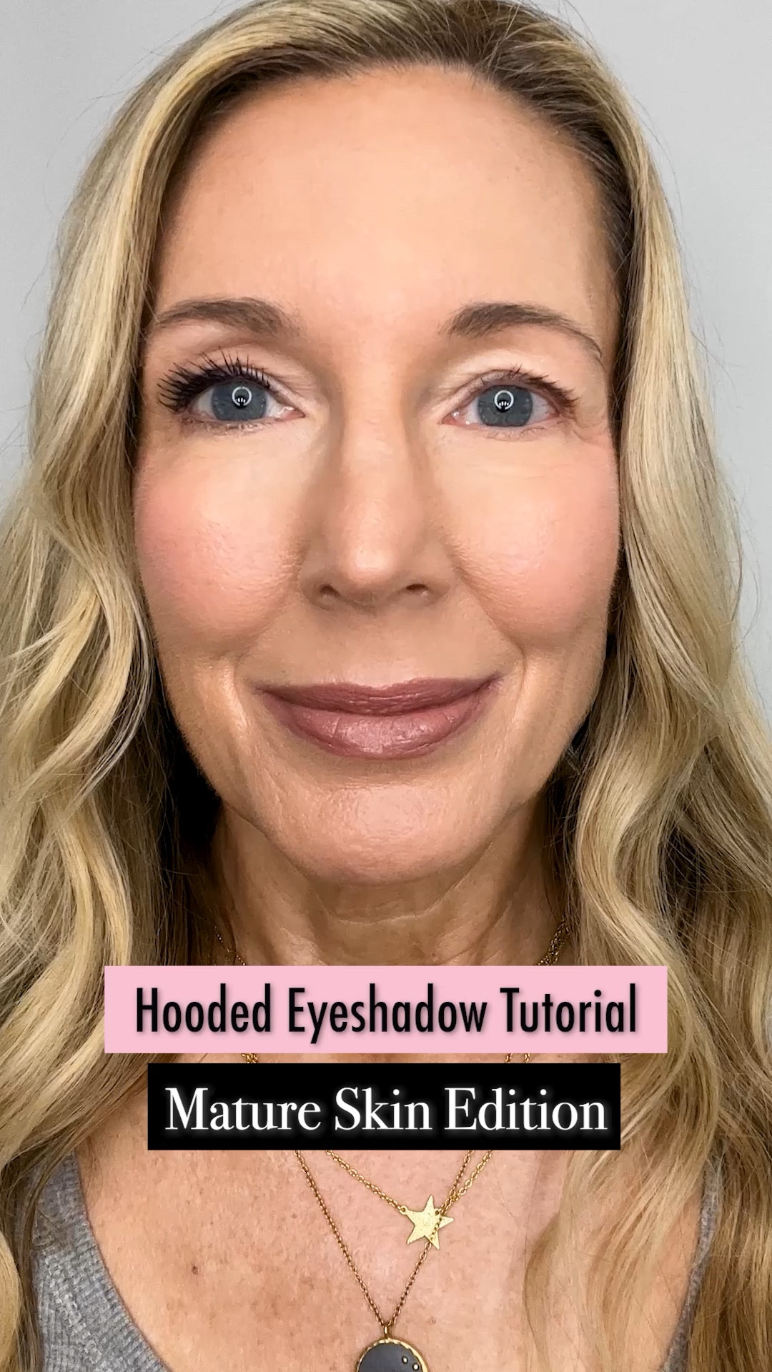 How to apply eyeshadow to disguise a
sagging hooded lid!

Products used:
Makeup by Mario Master Mattes The Neutrals Palette
BK X Angie Hot&Flashy A501 Brush
BK X Angie Hot&Flashy A502 Brush
BK X Angie Hot&Flashy A504 Brush
L'Oreal Infallible Grip Eyeliner in Blue Jersey
About Face ShadowStick in Actual Ambrosia
Caliray Come Hell or High Water Mascara
Lips: Saie Liner in French & Jones Road Lip Tint in Nude Mauve

#hoodedeyes #maturemakeuptutorial
#eyeshadowtutorial 

#LTKbeauty #LTKVideo #LTKover40