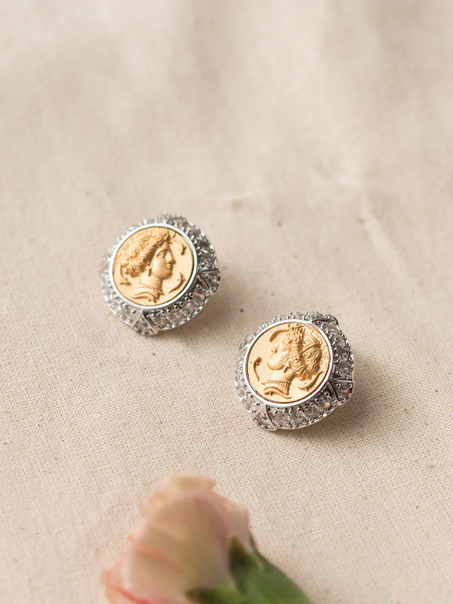 Portrait Vintage Earrings | SimpleRetro