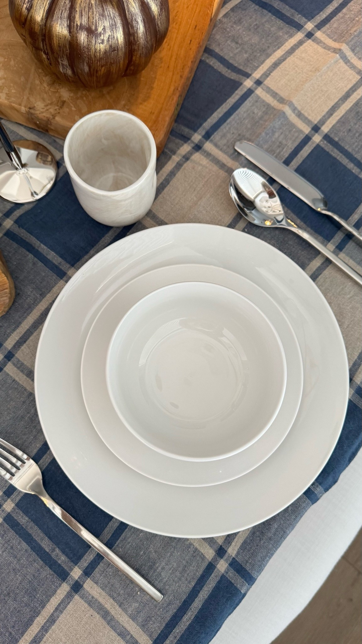 Such a great price for this simple white dinner set! Plus save an extra 10% with code ET10

#LTKfoodie #LTKSeasonal #LTKHome