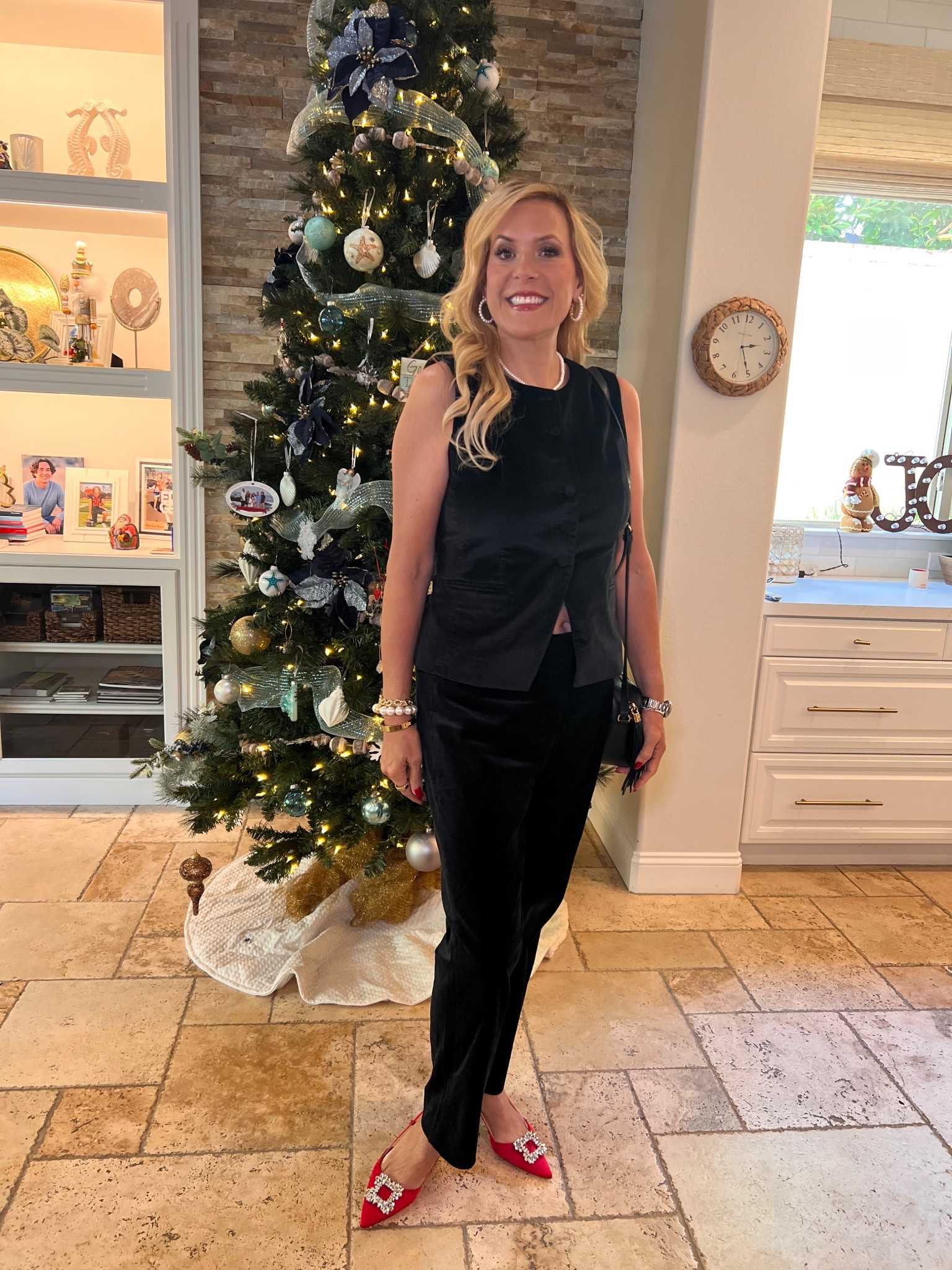 Velvet holiday look! 

#LTKHoliday #LTKSaleAlert #LTKWorkwear