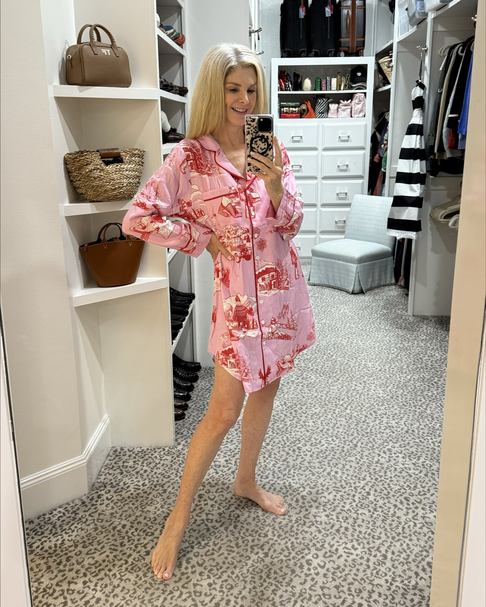 Katie Kime - Get 20% off sitewide with code tanya20 
Apres Ski Toile Sleep shirt - S 
Makes a great gift too! 

#LTKGiftGuide #LTKOver40 #LTKVideo