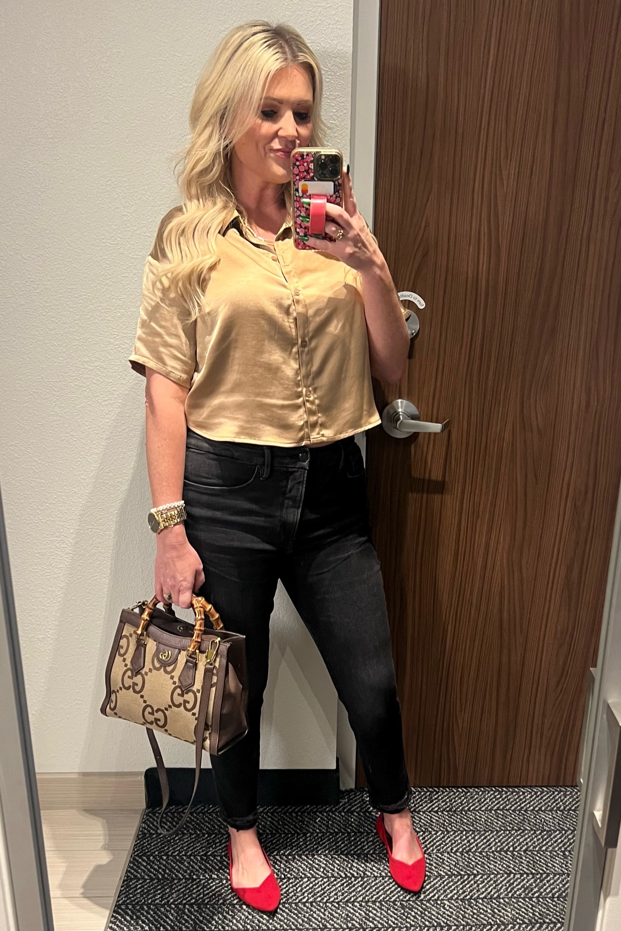 Night out for mama! Good American good legs skinny jeans // satin gold shirt // red flats 

#LTKsalealert #LTKshoecrush #LTKover40