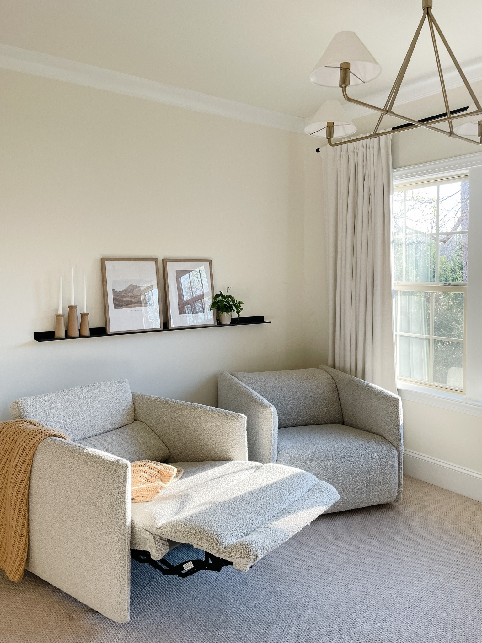 #photoledge #recliningchair #sittingarea #bedroomdecor #bedroom #livingroom 

#LTKfamily #LTKhome #LTKsalealert