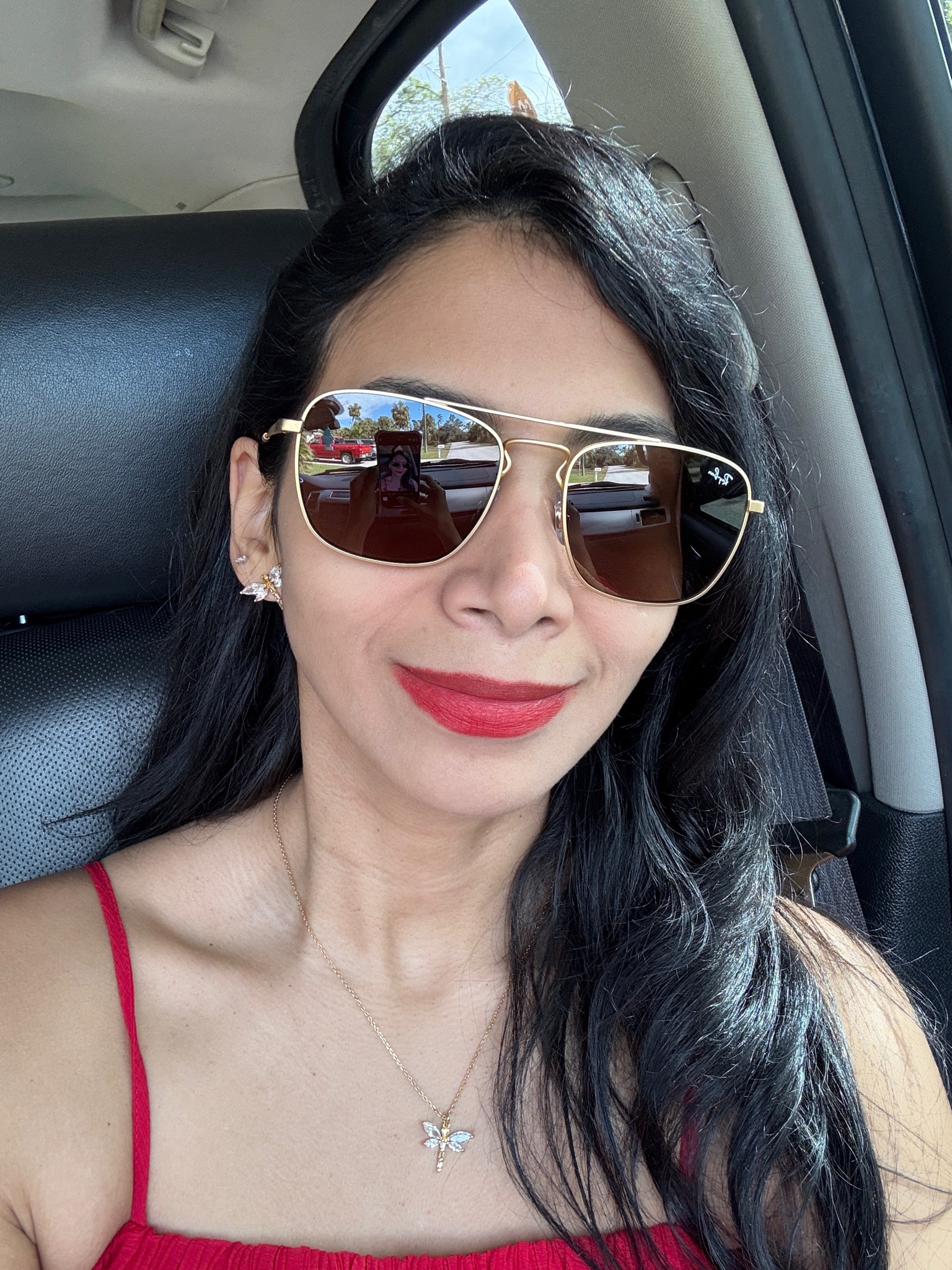 Unas gafas elevan tu estilo 

#LTKHoliday #LTKSaleAlert #LTKSeasonal