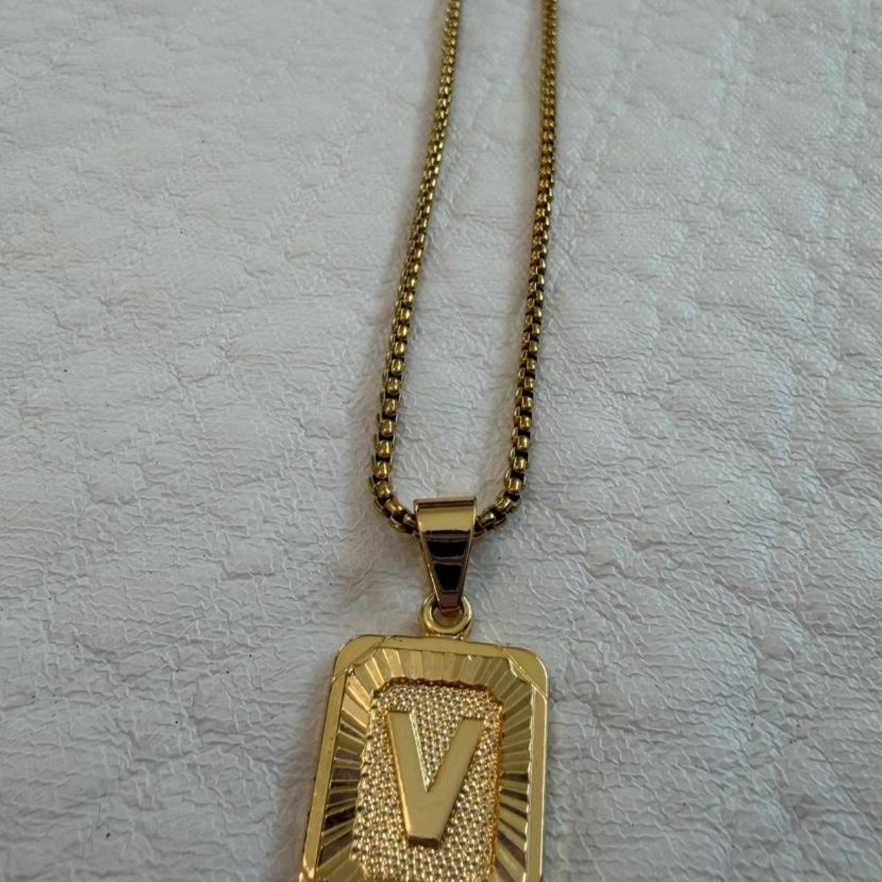 Amazon Essentials Women's Necklace - Gold/Multi | Depop US