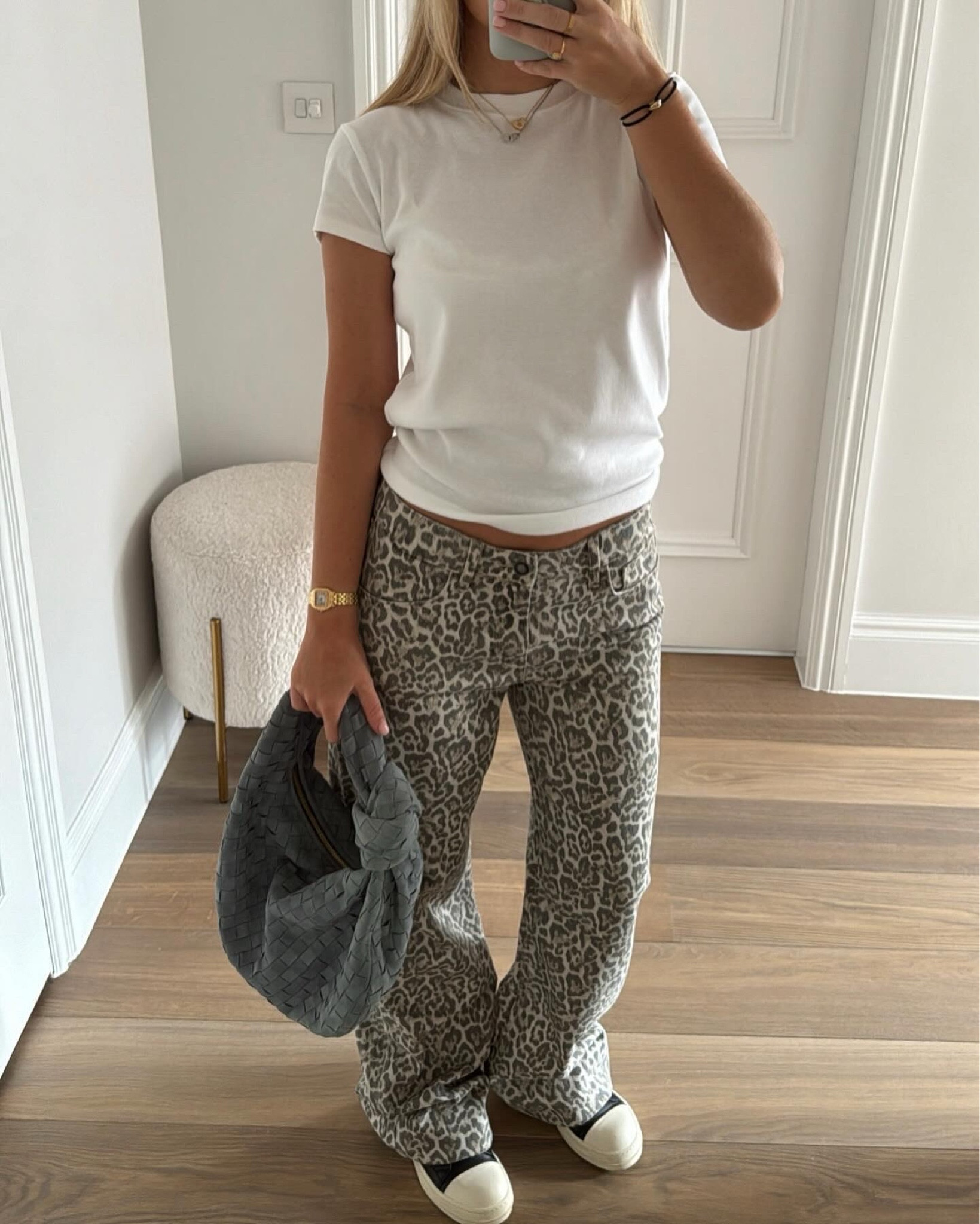 my fave plain white t 

#LTKsummer #LTKspring #LTKstyletip