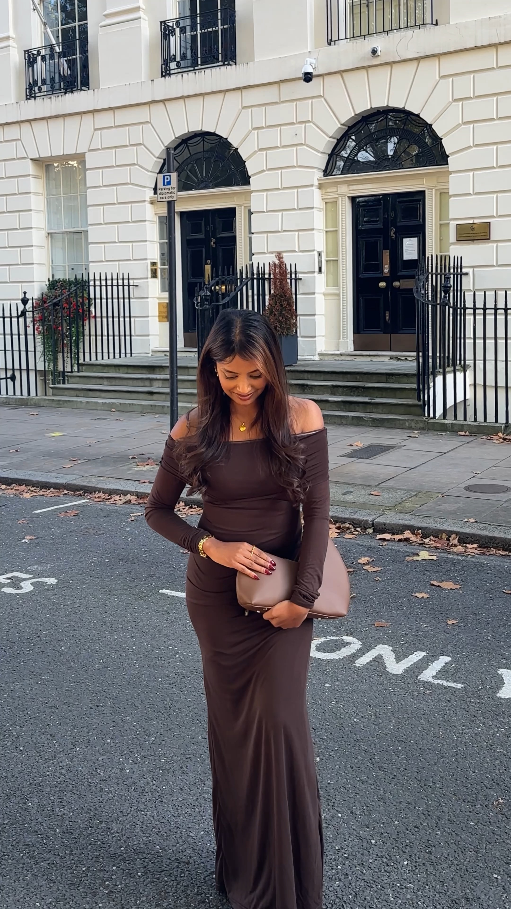 Chocolate brown maxi dress

#outfitinspiration #outfitoftheday #fallfashion #falloutfits #fallseason #fallstyle #capsulewardrobe #fallaesthetic #autumnfashion #pinterestinspired #pinterestfashion #petitefashion autumn trends 2024, fall fashion trends suede boots, brown suede boots