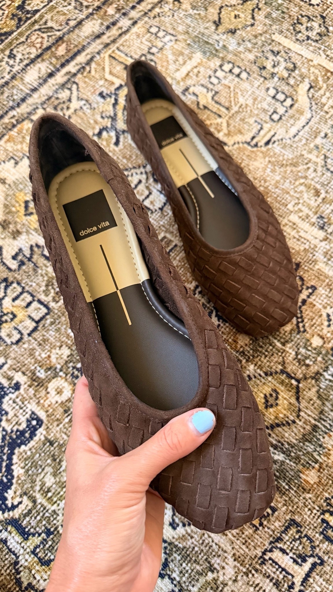 These woven flats from the Nordstrom anniversary sale are a beautiful chocolate Brown and we’ll go with all of your jeans and dresses this fall. Seriously one of my favorite purchases from the sale!!!

#LTKootd #LTKgrwm #LTKSaleAlert